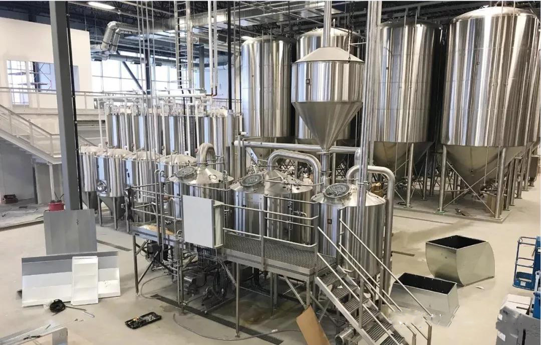小型精釀啤酒廠設(shè)備 小型精釀啤酒廠設(shè)備